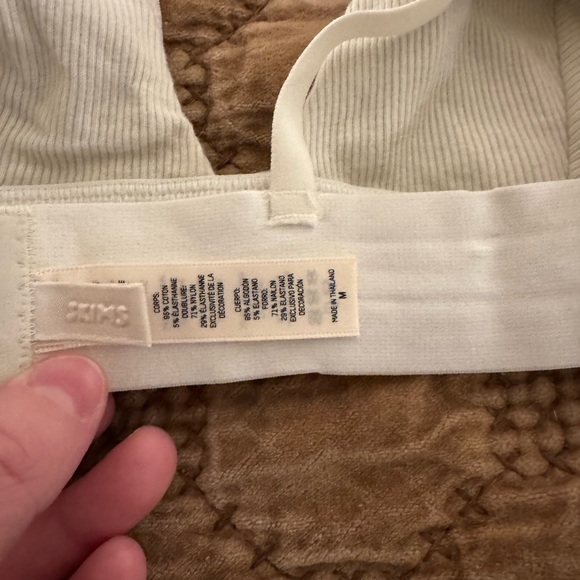 SKIMS White Intimates Set - Picture 5 of 10